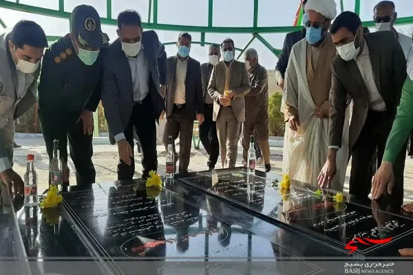 تجدید میثاق با شهدا در نخستین روز از دهه‌ فجر