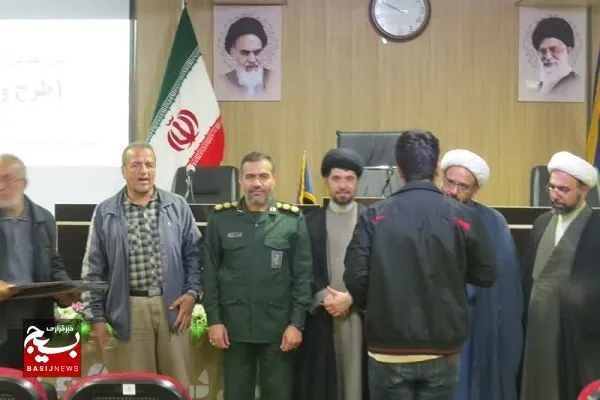 تجلیل از نفرات برتر قرآن بسج در سطح شهرستان کازرون
