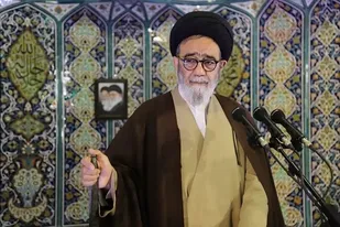 مردم با حضور در 22 بهمن دست رد به سینه دشمن زدند
