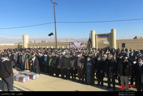 تشییع پیکر مطهر ۲ شهید گمنام در دامغان/ روستای ورکیان خانه جدید شهیدان