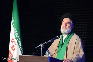 فضای مجازی ما را از کتاب جدا کرده است