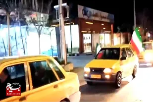 برگزاری کاروان خودرویی تاکسیرانان همدانی در بیعت با رهبر انقلاب