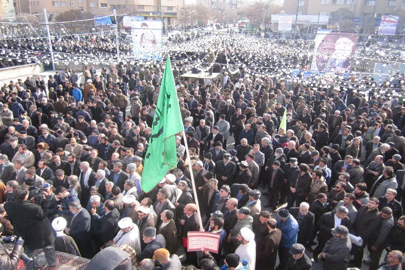 ملت ایران با گرامیداشت 9دی مشت محکمی بر دهان یاوه گویان می‌زنند