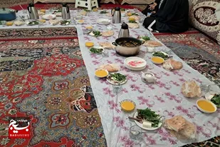 سفره اطعام حضرت خدیجه کبری (س) در سرخه برگزار شد