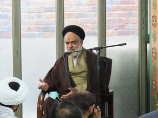 در آستانه روز دانشجو دیدار تعدادی از مسئولین ناحیه بسیج دانشجویی استان اصفهان با آیت الله مهدوی
