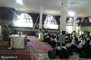 نشست صمیمی فرمانده سپاه ناحیه همدان با فرماندهان پایگاه&zwnj;های حوزه حضرت زهرا (س)