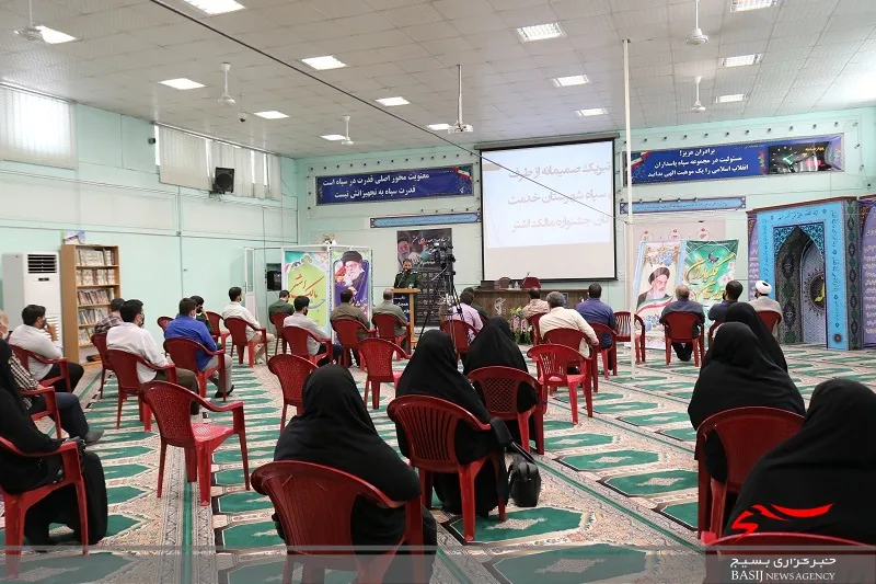 بسیجیان باید در تمامی عرصه باید در جامعه الگو باشند