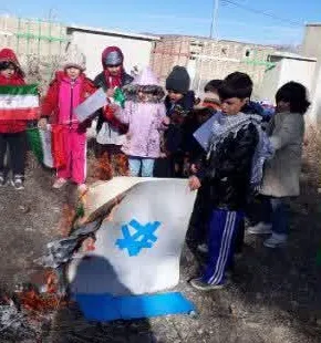 اعلام انزجار نونهالان روستایی خوانسار از آمریکا واسرائیل