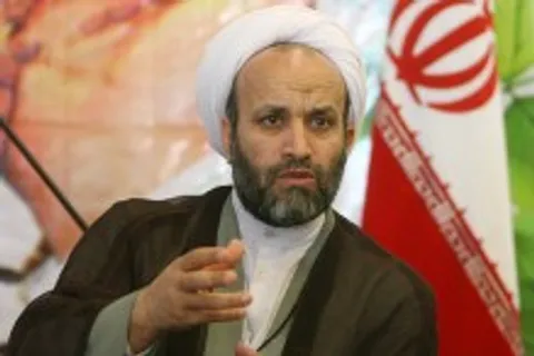 بسیجیِ خط انقلاب عشق به انسان‌ها را محوری آسمانی می‌داند/ باید این روحیه بسیجی را به مردم معرفی کنیم