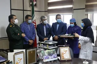 تجلیل از کادر درمان بیمارستا&zwnj;ن&zwnj;های درگیر با کرونا در روز روابط عمومی