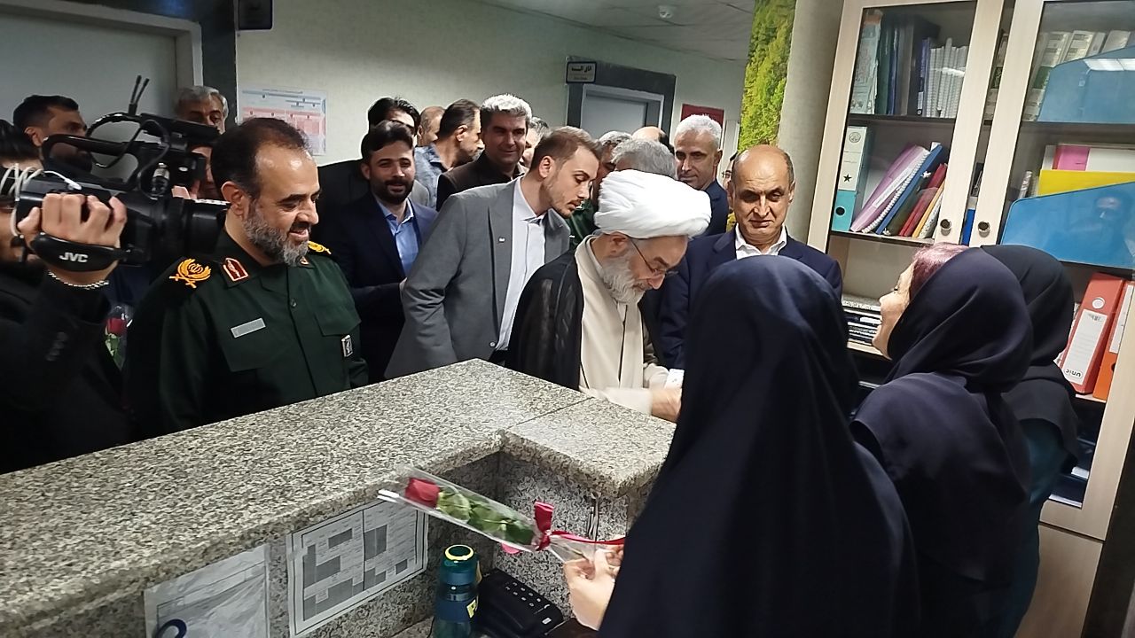 توجه به معیشت در جلوگیری از مهاجرت نیروهای متخصص به خارج از کشور و خروج بخش خصوصی مؤثر است