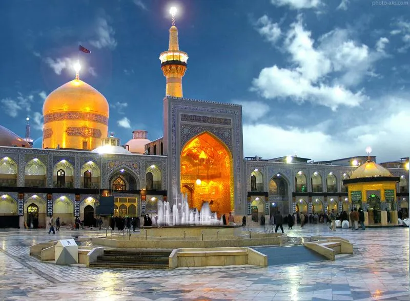 اعزام40 نفر از سالمندان تحت حمایت کمیته امدادنهاوند به مشهدمقدس