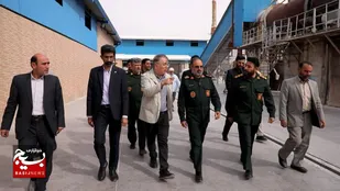 بازدید فرمانده سپاه قم از ۲ واحد صنعتی در شهرک محمودآباد