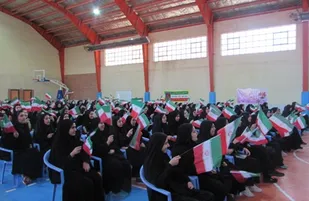 طنین زنگ انقلاب در مدارس بام ایران