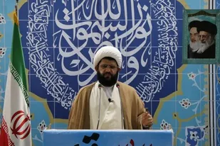 امام جمعه شهرقدس: کاندیداها با دید قومی و قبیله ای، نمی توانند نماینده همه مردم&zwnj; باشند