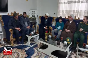 دیدار مسئول نمایندگی ولی فقیه در سپاه انصارالحسین(ع) همدان با خانواده&zwnj;های شهیدان سهرابی و ظفری