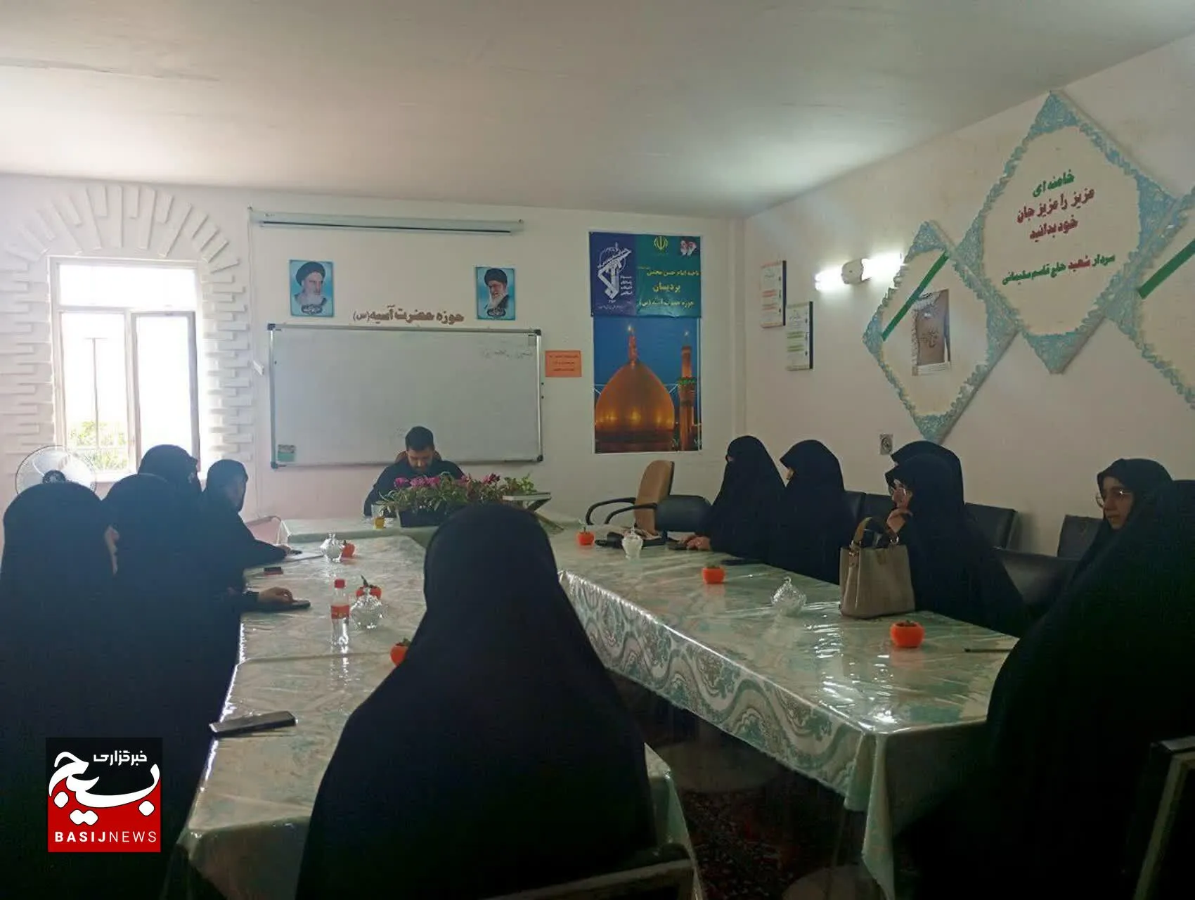 مراسم تکریم و معارفه روابط عمومی حوزه مقاومت بسیج حضرت آسیه (س) پردیسان برگزار شد