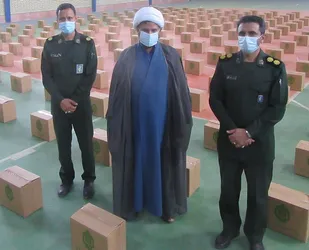 همزمان با هفته وحدت ششمین مرحله کمک های مومنانه در شهرستان و توزیع500بسته معیشتی را آغاز می کنیم