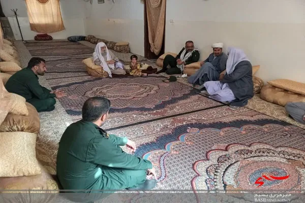 دیدار فرمانده، مسئول دفتر نمایندگی ولی فقیه، مسئول معاونت فرهنگی تیپ حضرت علی اکبر(ع) با امام جمعه اهل سنت شهرک کهک