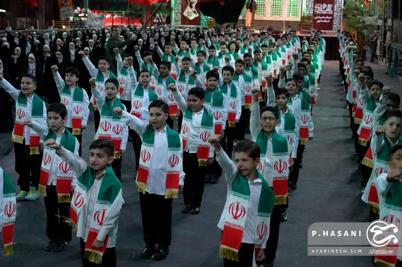 اجتماع باشکوه ۲۰۰ نفره گروه‌های سرود اسلامشهر: هم‌خوانی مقاومت و ایستادگی در هفته دفاع مقدس