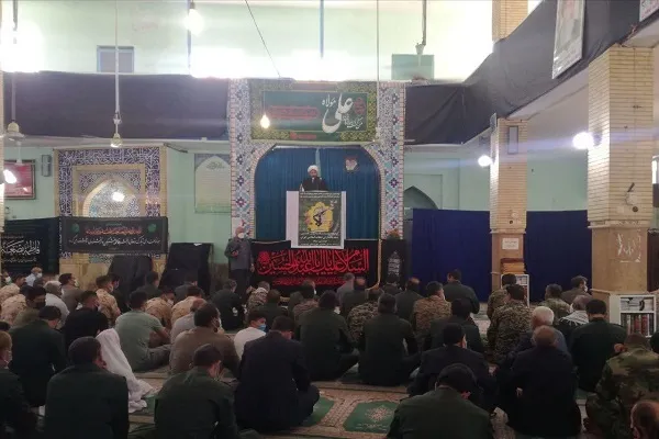 سپاه عمود خیمه انقلاب و خار چشم دشمنان داخلی و خارجی است