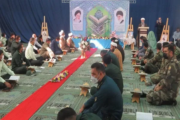 برگزاری محفل انس با قرآن نیرو‌های مسلح در شهرستان کازرون