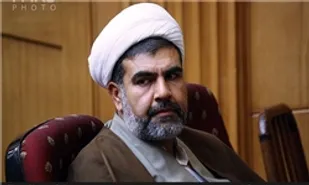 روزنامه اطلاعات به&lrm;دنبال کمرنگ کردن فتنه&lrm; است