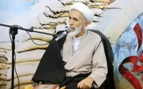 شهید و شهادت یک حادثه نیست چراکه شهید شاهد است و با فکر انتخاب می کند