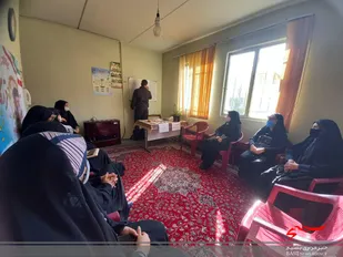 برگزاری کلاس فضای مجازی و سواد رسانه در پایگاه فروغ ولایت حوزه مطهره (س) بهارستان