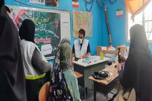 ارائه خدمات سلامت رایگان بسیج جامعه پزشکی به اهالی روستای سازیان تویسرکان