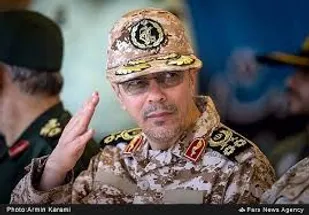 حضور سرلشگر باقری درجمع مرزبانان  تیپ 44 قمربنی هاشم(ع)