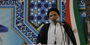 انتقادامام جمعه اهواز از شیوه تکریم زائران حسینی/ مدیران حسینی برای اربعین انتخاب شوند