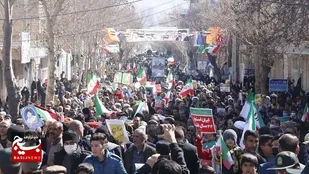 مردم شهرستان فلاورجان همگام با سراسر ایران بار دیگر با به نمایش گذاشتن همبستگی خود دشمنان نظام اسلامی را مأیوس کردند و چهل وچهارمین سالروز پیروزی شکوهمند انقلاب اسلامی را جشن گرفتند.