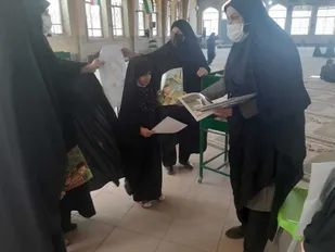توزیع بسته های فرهنگی به مناسبت سالروز ارتحال امام خمینی (ره ) در یاسوج