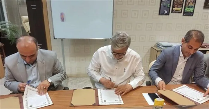 امضای تفاهم نامه کمیته امداد و شرکت تاکسیرانی تک تاکسی