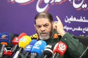 فرماندهان دفاع مقدس از درون کوره&zwnj;های آتش شناسایی می&zwnj;شدند و بار مسئولیت بر عهده آنها گذاشته می&zwnj;شد/ هیچکس داوطلب فرماندهی نبود