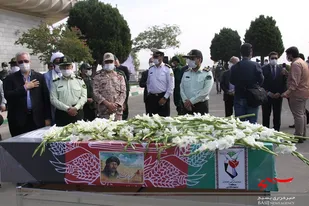 استقبال از پیکر شهید دفاع مقدس نسیم افغانی در لشکر عملیاتی پنج نصر