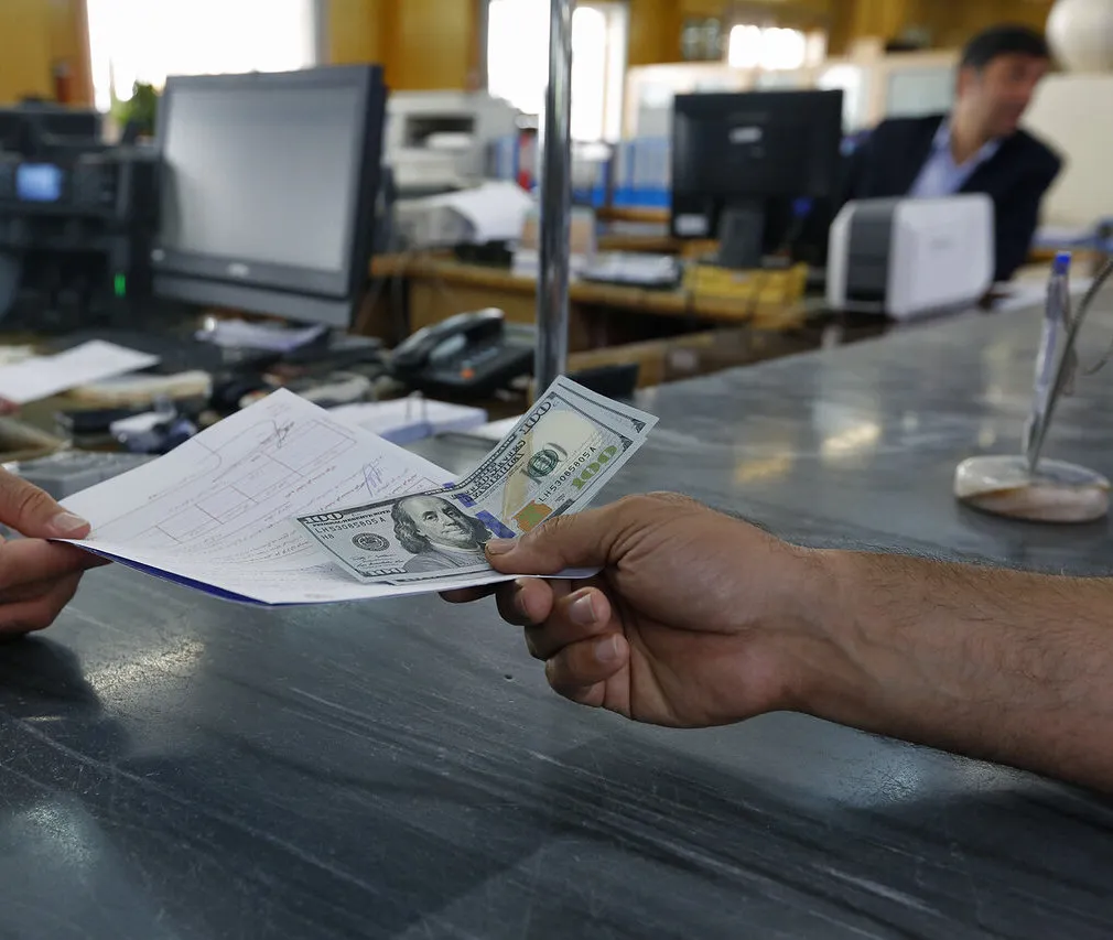 باز نگرداندن ارز صادراتی منجر به تعلیق کارت بازرگانی می‌شود
