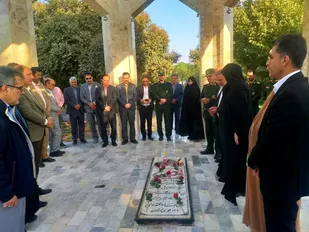 تجدید میثاق با آرمان&zwnj;های شهدا در جوار مزار شهید گمنام مه&zwnj;ولات