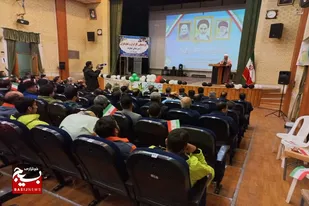 گردهمایی کارگران و تعاون&zwnj;گران شهرستان نهاوند برگزار شد