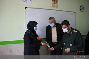 تصاویر/ تجلیل از معلمین ساوجبلاغ  به مناسبت هفته بزرگداشت مقام معلم