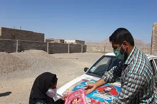 ۲۰ هزار بسته نوشت&zwnj;افزار میان دانش&zwnj;آموزان نیازمند استان فارس توزیع شد