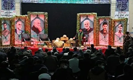 یادواره «افلاکیان خاکی» در قم برگزار شد