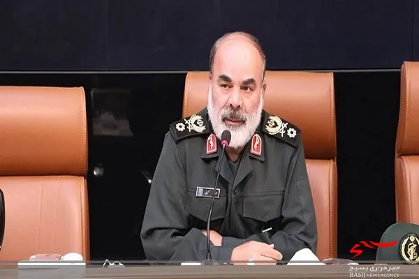 دانشجو باید تحلیل‌گر، پژوهشگر و مطالبه‌گر باشد