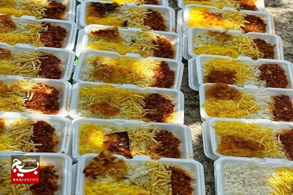 برپایی ۱۵ موکب و توزیع ۲۰ هزار پرس غذا در کازرون در دهه اول محرم