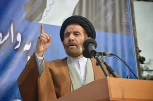 هشدار قاطع امام جمعه خرم آباد و مطالبه&zwnj;گری بزرگ؛ از وام ازدواج ۲۸هزار جوان تا جهش ۲هزار میلیاردی قرارگاه خاتم در لرستان