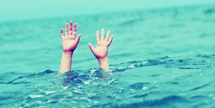 جان‌باختن دو کودک در چاله ساحل دلوار/ لنج‌ها عامل ایجاد گودال