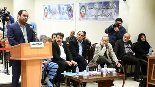 فراری های ایرانی زیر دامن ملکه