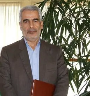 مجلس درخصوص اخراج اساتید انقلابی از وزیرعلوم سوال کند