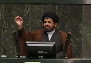 ربط دادن آلودگی هوا به دولت گذشته مضحک است
